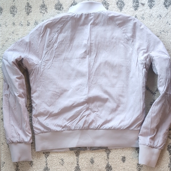 athletic Gray Quilted Bomber Jacket - Picture 7 of 9